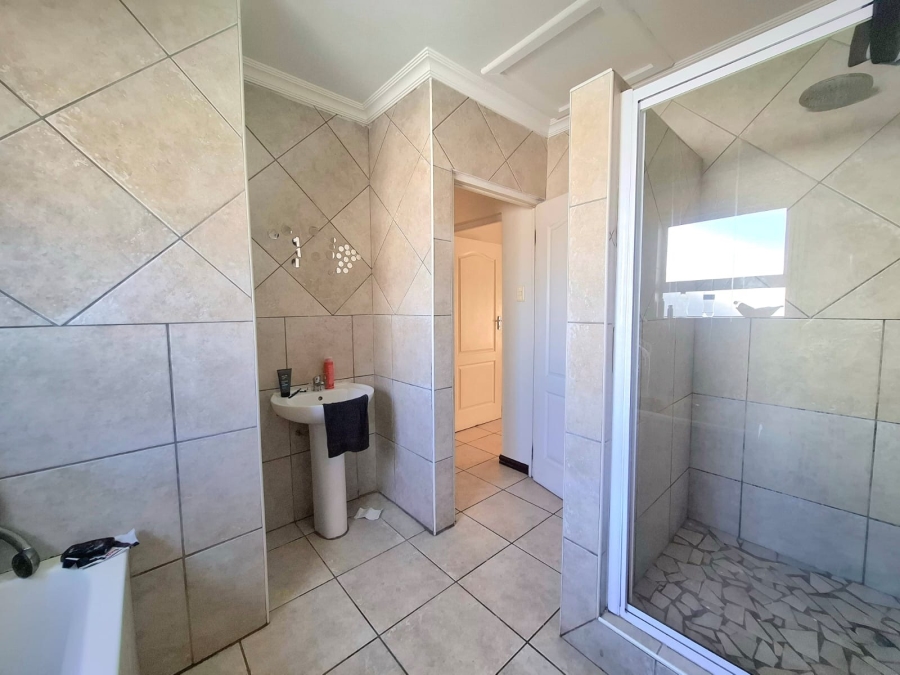 3 Bedroom Property for Sale in Beacon Bay North Eastern Cape